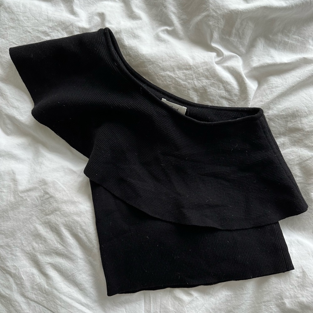 Wilfred One Shoulder Off the Shoulder Sweater Top